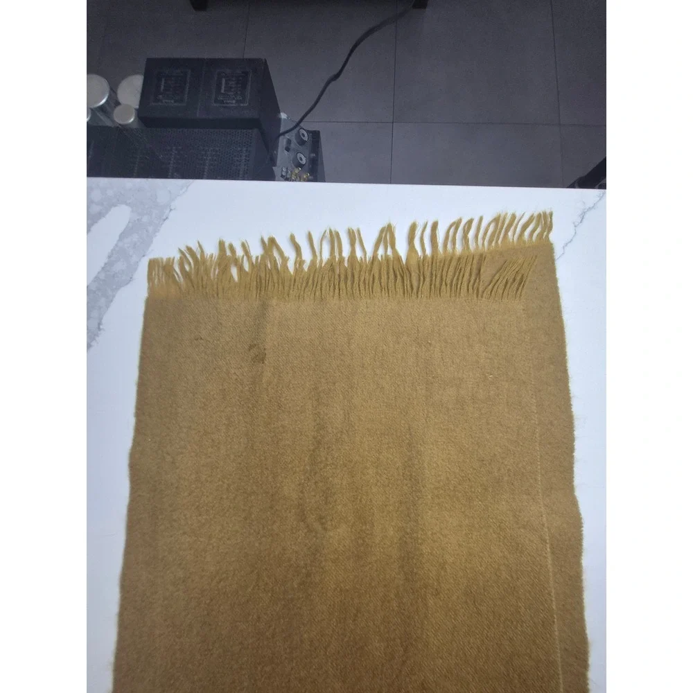 John Wanamaker Scarf 70% Cashmere‎ 30% Wool Fringe Made in Scotland Camel